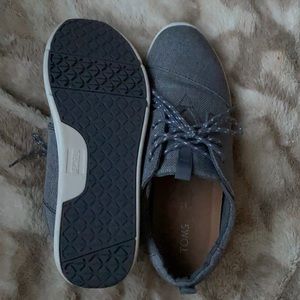 Tom’s lace up shoes